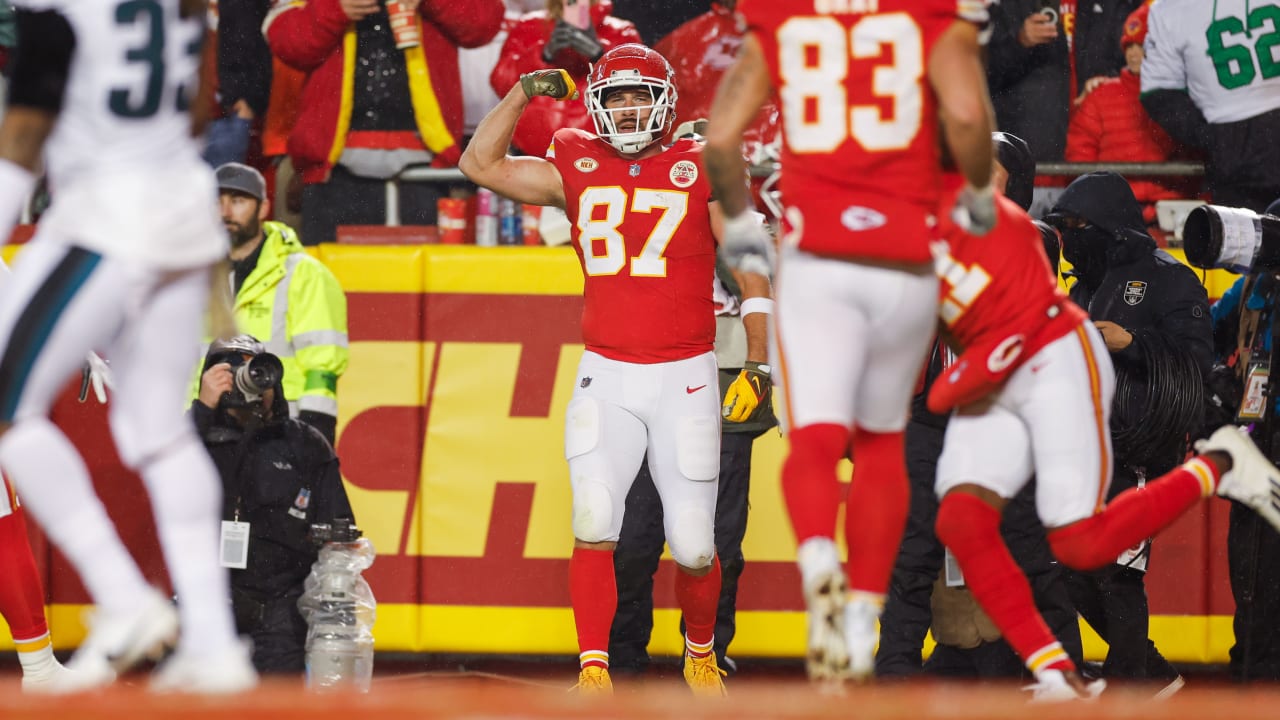 Travis Kelce moves into tie for fifth place for most receiving TDs by a